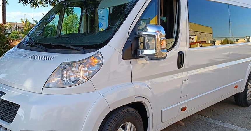 Minibus transfers in Mallorca